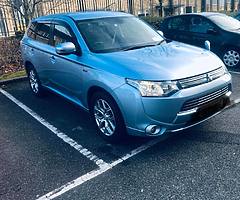 Mitsubishi Outlander 2014 PHEV2.0 PLUG IN HYBRID
