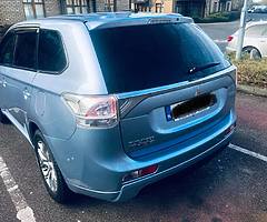 Mitsubishi Outlander 2014 PHEV2.0 PLUG IN HYBRID - Image 3/10