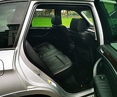 BMW X5 5 sitersCREWCAB 333 tax per yer - Image 7/8