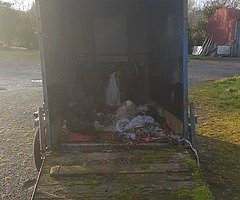 Horse box