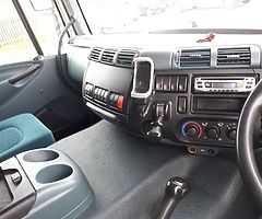 2006 DAF CF 65 FA 4X2 26 FOOT BOX BODY - Image 8/10