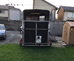 505 horsebox