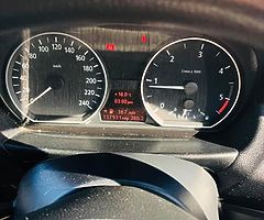 Car - Image 5/8