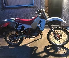 £1,000