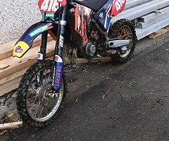 €1,400