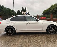£8,495