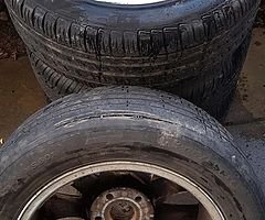 3 alloys perfect condition. And 1 alloys it free, no good condition