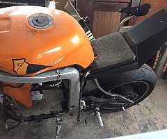 £500