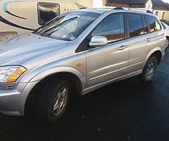 Ssangyong ron 07 comerciol hole in the exhaust no logbook good for parts or repair driven good