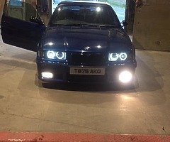 £2,500
