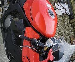 £400