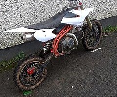€380