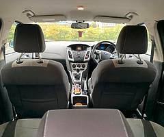 Ford Focus - Image 5/10