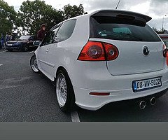 €3,999