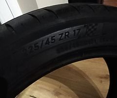 225/45R17 Michelin pilot sport 4 one tyre only