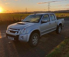 £5,900