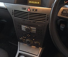 Opel Astra 04 - Image 4/10