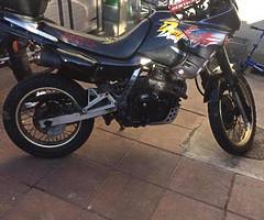 Dominator 650cc