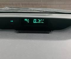 Toyota Prius - Image 9/10