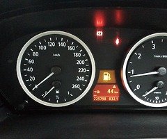 BMW 523i 2006 manual for sale - Image 8/10