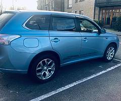Mitsubishi Outlander 2014 PHEV 2.0 hybrid - Image 3/10