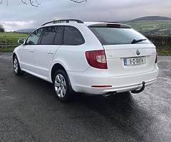 2011 Skoda Superb Estate Nct and Tax - Image 5/10