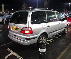 £500