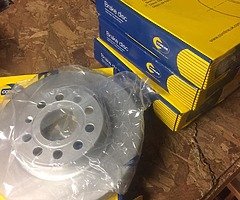 Break discs to suit mk6 golf front and rear - Image 1/2