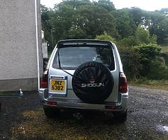 £3,000