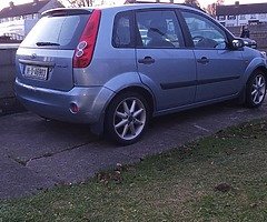 Lovely Ford zetec 1 previous owner