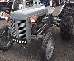 £500
