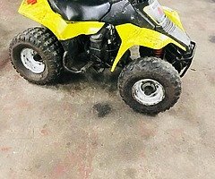 £900