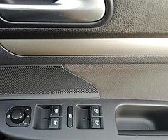 Volkswagen golf 5 - Image 6/6