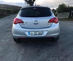 2011 Opel Astra Diesel Long Nct and Tax - Image 6/10