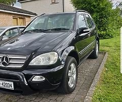 Ml 270 mercedes 2 seater commercial
