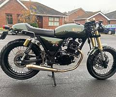 £2,000