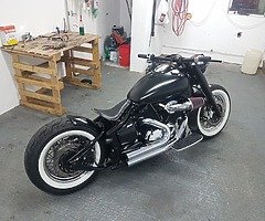 £6,000