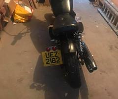 £400