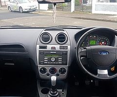 Ford fiesta 1.25cc zetec/petrol/manual - Image 5/10