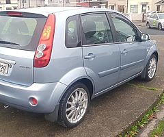 Ford fiesta 1.25cc zetec/petrol/manual - Image 9/10