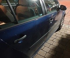 Volkswagen Golf 2005 - Image 4/6