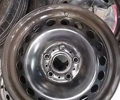 Wheels and tyres