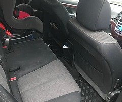 Hyundai Santa Fe 4WD - Image 8/10