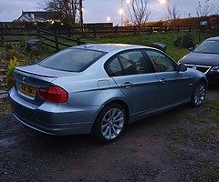 £2,800