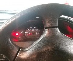 Nissan almera