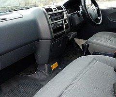 Toyota hiace crew cab - Image 9/9