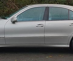 2004 Mercedes-Benz E-Class - Image 6/10