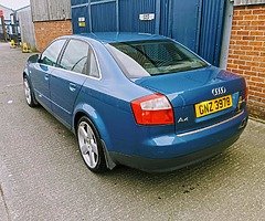 £895
