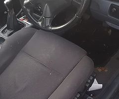 Nissan almera