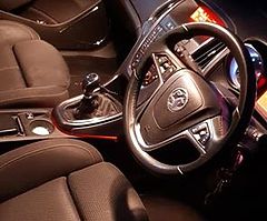 2011 Vauxhall Astra 1.7 - Image 4/9